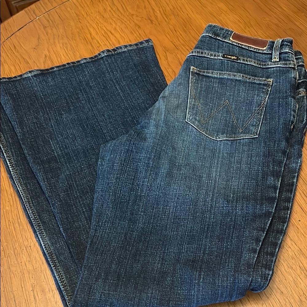 Wrangler women’s high rise jeans